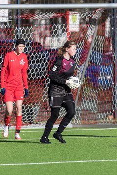 Bild 300 - wCJ Eimsbuettel - VfL Pinneberg : Ergebnis: 6:2